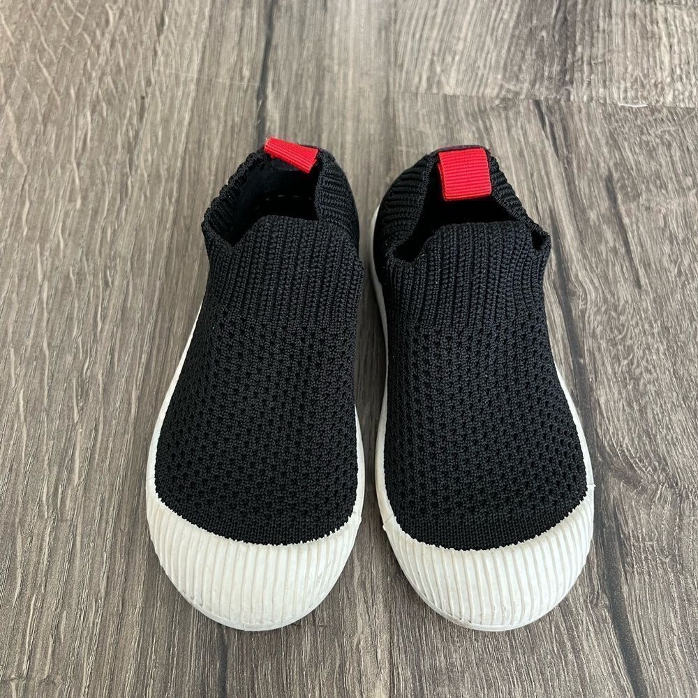 Cat & Jack Black Micah Slip On Sneakers Size 7